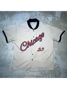 SHEIN Men’s Chicago Jersey Sz M #23  *Flaw -Missing Button* Lightweight